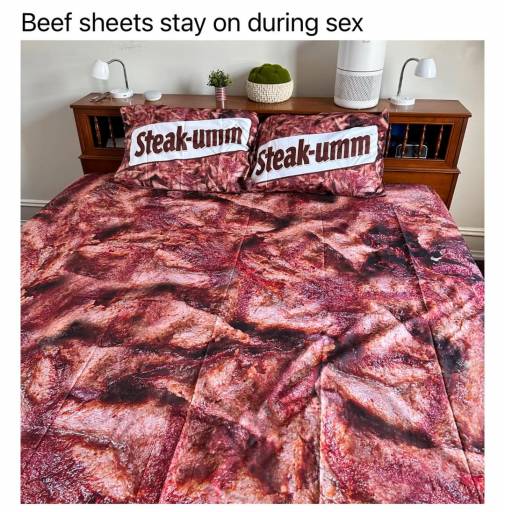 15704